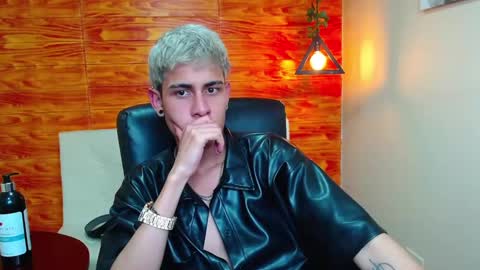 Snapshot of bastiaan_28 chatting on 01/05/25, 02:19 Bastian online show from 01/05/25, 02:19