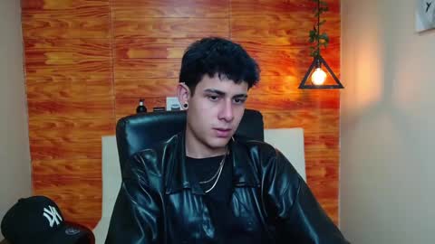 Snapshot of bastiaan_28 chatting on 01/10/25, 07:04 Bastian online show from 01/10/25, 07:04