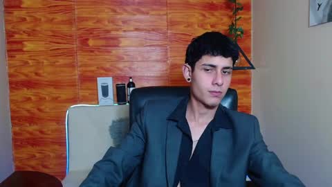 Snapshot of bastiaan_28 chatting on 01/18/25, 07:07 Bastian online show from 01/18/25, 07:07