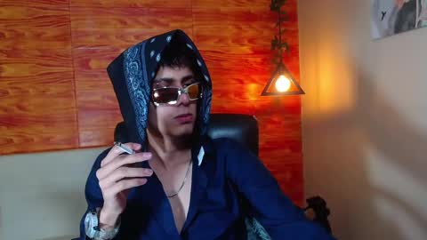 Snapshot of bastiaan_28 chatting on 02/18/25, 03:53 Bastian online show from 02/18/25, 03:53