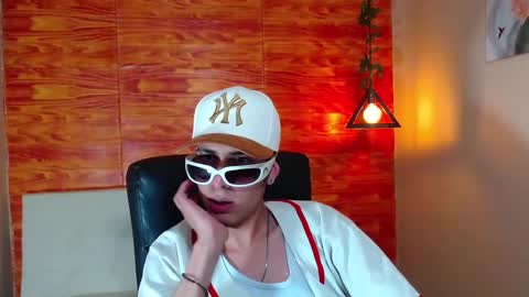 Snapshot of bastiaan_28 chatting on 02/20/25, 08:50 Bastian online show from 02/20/25, 08:50