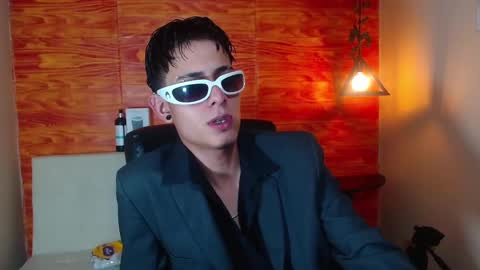 Snapshot of bastiaan_28 chatting on 03/04/25, 03:00 Bastian online show from 03/04/25, 03:00