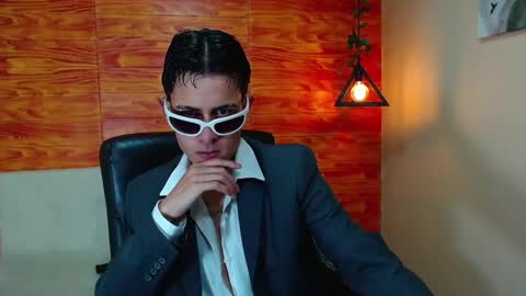 Snapshot of bastiaan_28 chatting on 03/06/25, 03:02 Bastian online show from 03/06/25, 03:02