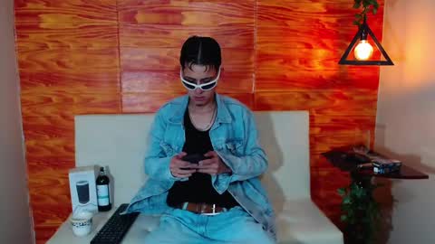 Snapshot of bastiaan_28 chatting on 03/09/25, 02:29 Bastian online show from 03/09/25, 02:29