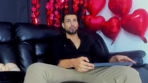 Snapshot of bastian_ruiz chatting on 02/14/25, 03:33 bastian online show from 02/14/25, 03:33