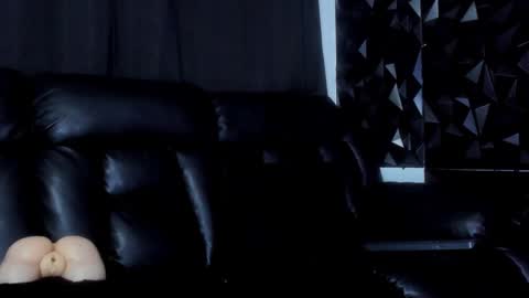 Snapshot of bastian_ruiz chatting on 02/20/25, 03:34 bastian online show from 02/20/25, 03:34