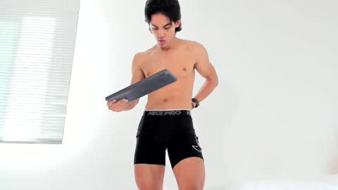 Bastian Maalouf  online show from 10/07/25, 08:17