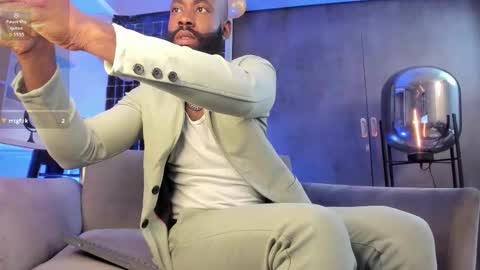 Bastian. online show from 12/22/25, 12:35