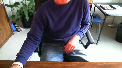 BateBro13 online show from 02/09/25, 09:06