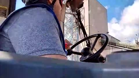 Snapshot of batemeinbate chatting on 11/27/25, 10:45 batemeinbate online show from 11/27/25, 10:45