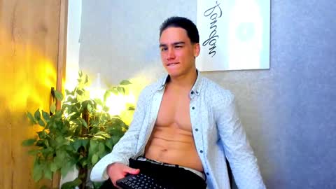 Snapshot of battista_turner chatting on 09/27/25, 12:15 battista online show from 09/27/25, 12:15