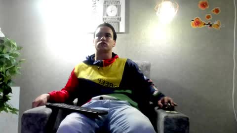 Snapshot of battista_turner chatting on 10/19/25, 02:34 battista online show from 10/19/25, 02:34