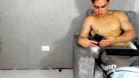 Snapshot of battista_turner chatting on 10/20/25, 01:50 battista online show from 10/20/25, 01:50
