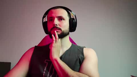 Snapshot of baxxline chatting on 09/19/25, 12:02 Baxxline online show from 09/19/25, 12:02