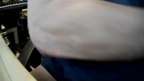 Snapshot of bb5199bb chatting on 02/03/25, 12:04 bb5199bb online show from 02/03/25, 12:04