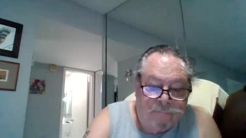 Snapshot of bbb1952 chatting on 06/26/26, 01:26 Single Grandpa in Florida. Love to C2C and have Fun Privately online show from 06/26/26, 01:26