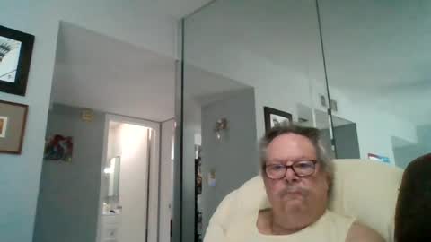 Snapshot of bbb1952 chatting on 06/29/26, 12:27 Single Grandpa in Florida. Love to C2C and have Fun Privately online show from 06/29/26, 12:27