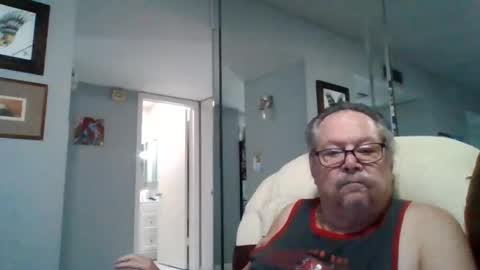 Snapshot of bbb1952 chatting on 07/08/26, 01:04 Single Grandpa in Florida. Love to C2C and have Fun Privately online show from 07/08/26, 01:04