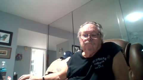 Snapshot of bbb1952 chatting on 07/13/26, 03:59 Single Grandpa in Florida. Love to C2C and have Fun Privately online show from 07/13/26, 03:59