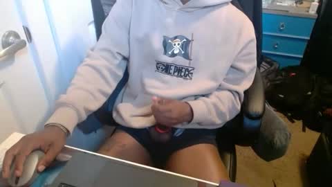 Snapshot of bbc_elrey chatting on 06/10/26, 01:54 Racks online show from 06/10/26, 01:54