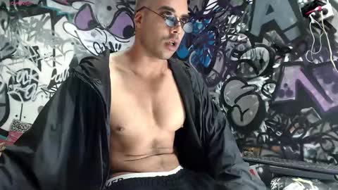 Justin online show from 02/18/25, 01:22