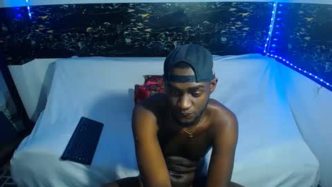 Snapshot of bbc_stallionn chatting on 09/27/25, 04:39 Andrew  online show from 09/27/25, 04:39