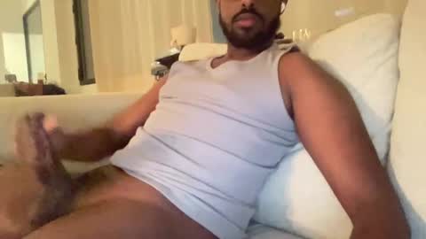 Snapshot of bbcdaevon8inch chatting on 01/09/25, 05:13 Daevon online show from 01/09/25, 05:13