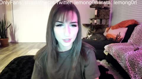 Snapshot of bbshasta chatting on 02/08/25, 04:25 Shasta online show from 02/08/25, 04:25