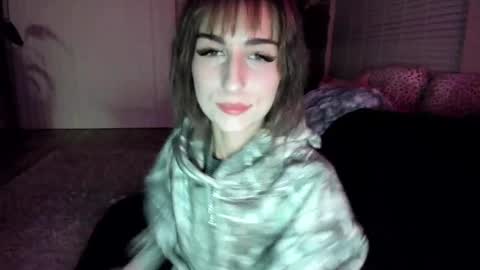 Snapshot of bbshasta chatting on 05/01/26, 04:17 Shasta online show from 05/01/26, 04:17