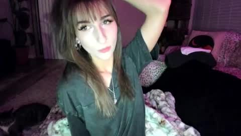 Snapshot of bbshasta chatting on 06/01/26, 07:10 Shasta online show from 06/01/26, 07:10