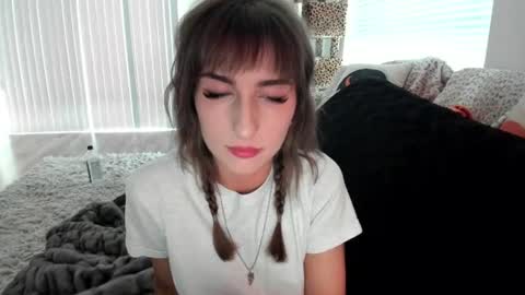 Snapshot of bbshasta chatting on 06/27/26, 01:32 Shasta online show from 06/27/26, 01:32