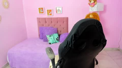 Charlote online show from 03/30/26, 12:28