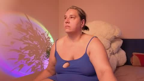 Snapshot of bbw_goddes chatting on 07/08/26, 10:31 Love online show from 07/08/26, 10:31