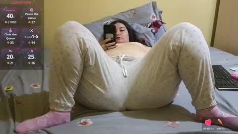 Emma online show from 02/20/25, 01:40