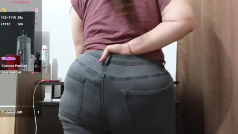 Snapshot of bbw_milf_4u chatting on 05/19/26, 08:20 Emma online show from 05/19/26, 08:20