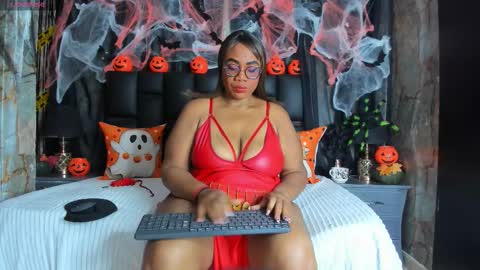 Bbwlatina01 online show from 10/21/25, 12:28