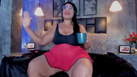Bbwlatina01 online show from 04/06/26, 11:11