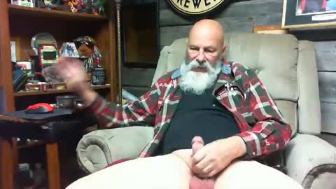 Snapshot of bbwlvr16 chatting on 12/27/24, 10:37 bbwlvr16 online show from 12/27/24, 10:37