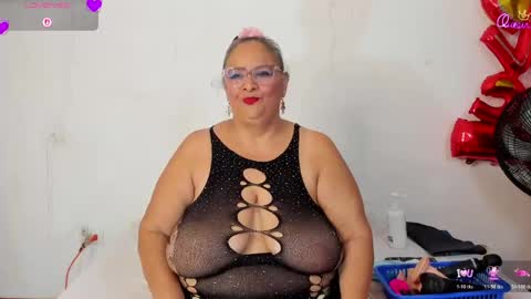 Snapshot of bbwsalome chatting on 05/05/26, 08:06 Salome online show from 05/05/26, 08:06