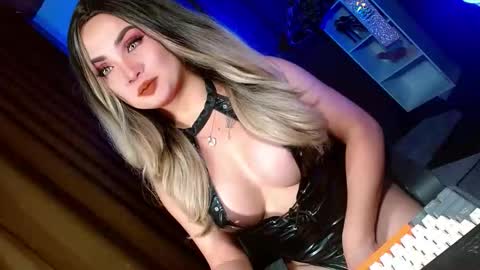 bby_lexielore69 online show from 09/10/25, 11:16