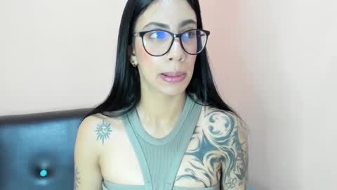 Snapshot of bdanevil chatting on 01/11/25, 02:25 daniela villamizar online show from 01/11/25, 02:25