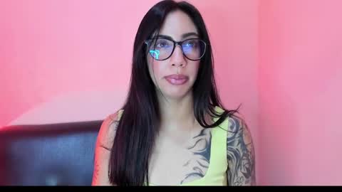 Snapshot of bdanevil chatting on 01/21/25, 01:43 daniela villamizar online show from 01/21/25, 01:43