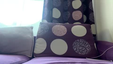 bdrvmark21 online show from 09/28/25, 12:32