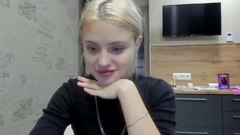Summer BABY online show from 12/17/24, 05:04