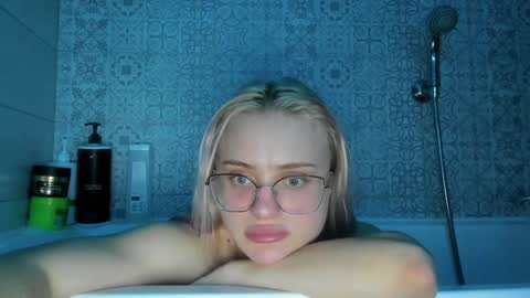 Summer BABY online show from 12/22/24, 08:03