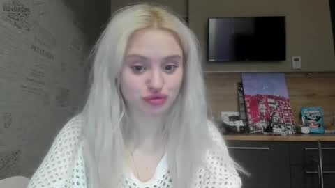 Summer BABY online show from 03/01/25, 03:27