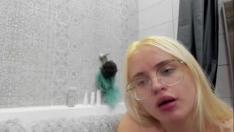 Summer BABY online show from 09/24/25, 05:27
