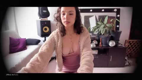 Call me Bells  Next Stream on Wednesday    Feb 26  online show from 04/21/26, 05:28