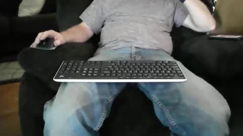 Snapshot of beachguy38 chatting on 01/16/26, 05:50 beachguy38 online show from 01/16/26, 05:50