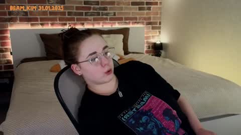 kim3 INDEPENDENT MODEL online show from 01/31/25, 07:29